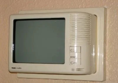 Monitor Tegui VT8, equipo antiguo tratado en la guía de comprobación de compatibilidad.